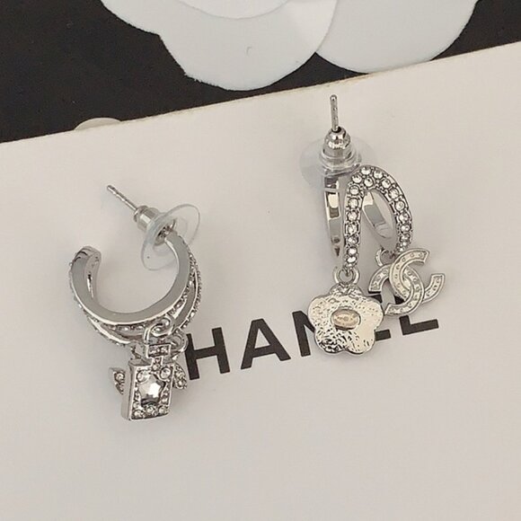 Chanel earrings - Picture 2 of 5